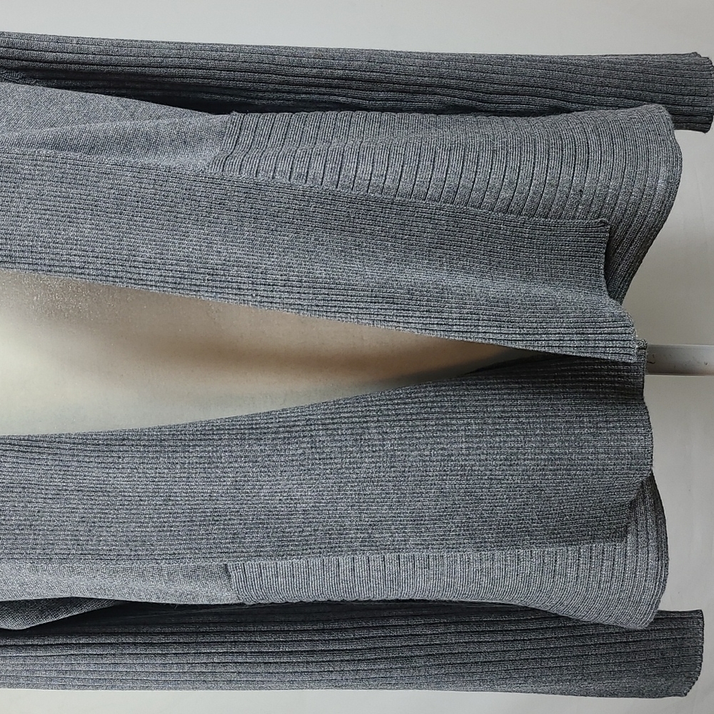 Linda Mathews Ribbed Cardigan - Picture 4 of 13